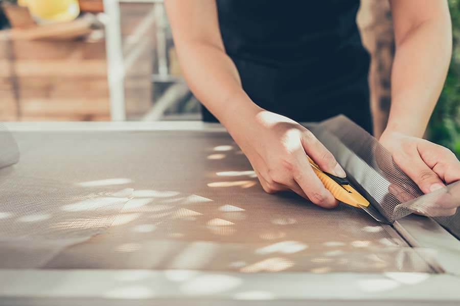 Cutting window screen